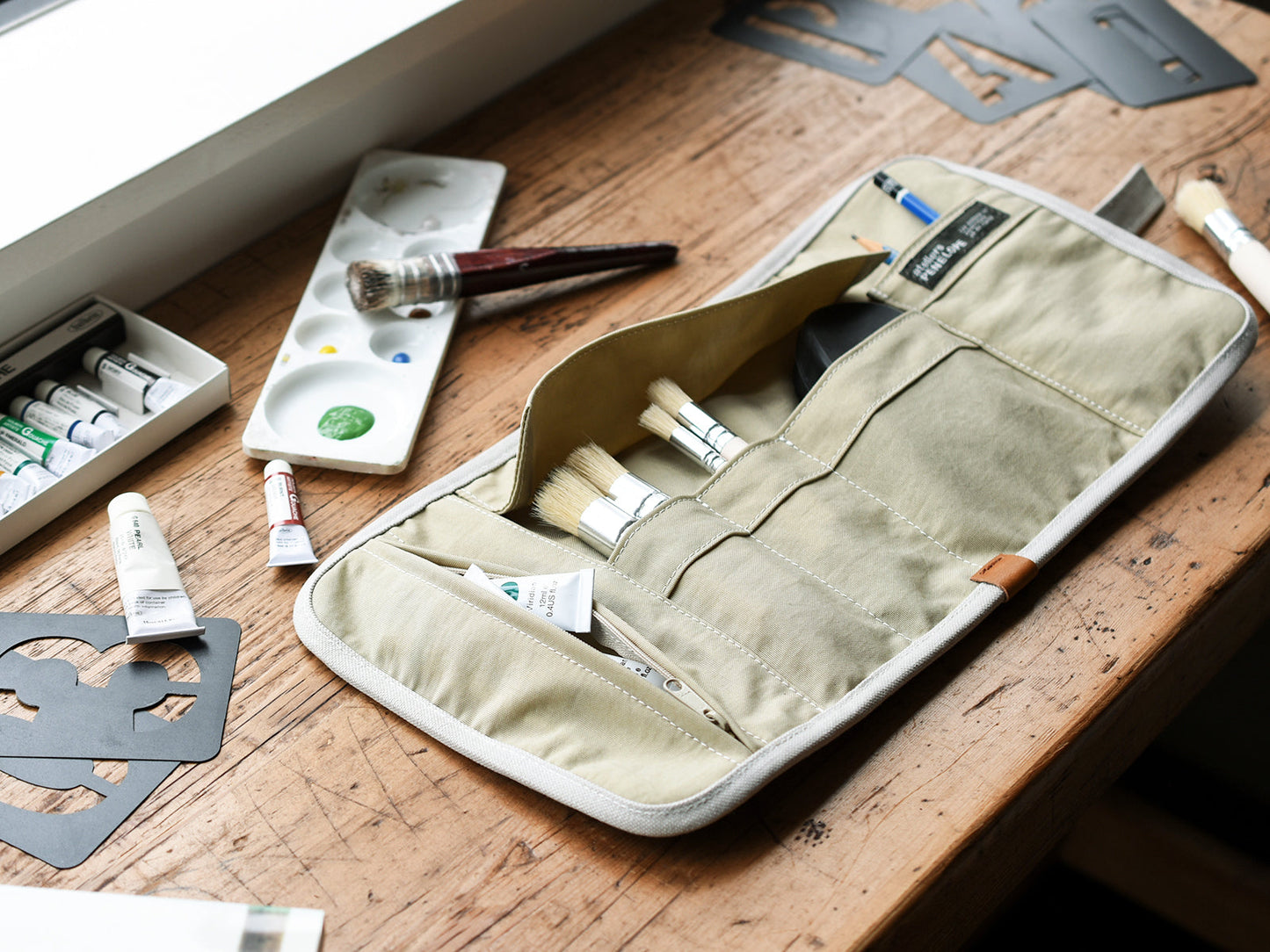 ateliers PENELOPE Roberto Pouch