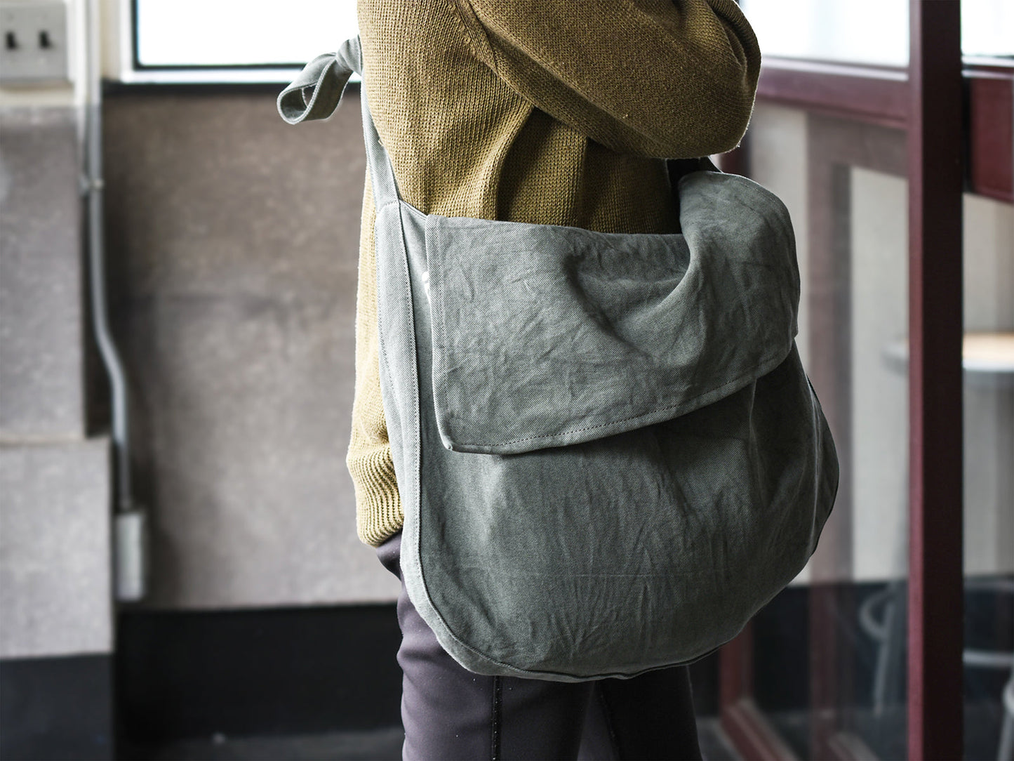 ateliers PENELOPE CL Kern Shoulder Bag