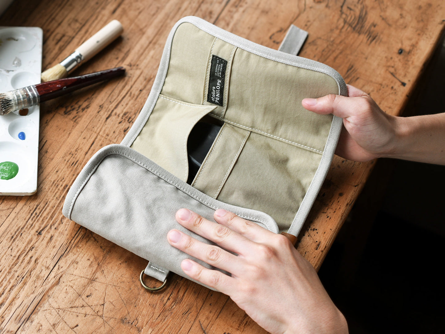 ateliers PENELOPE Roberto Pouch