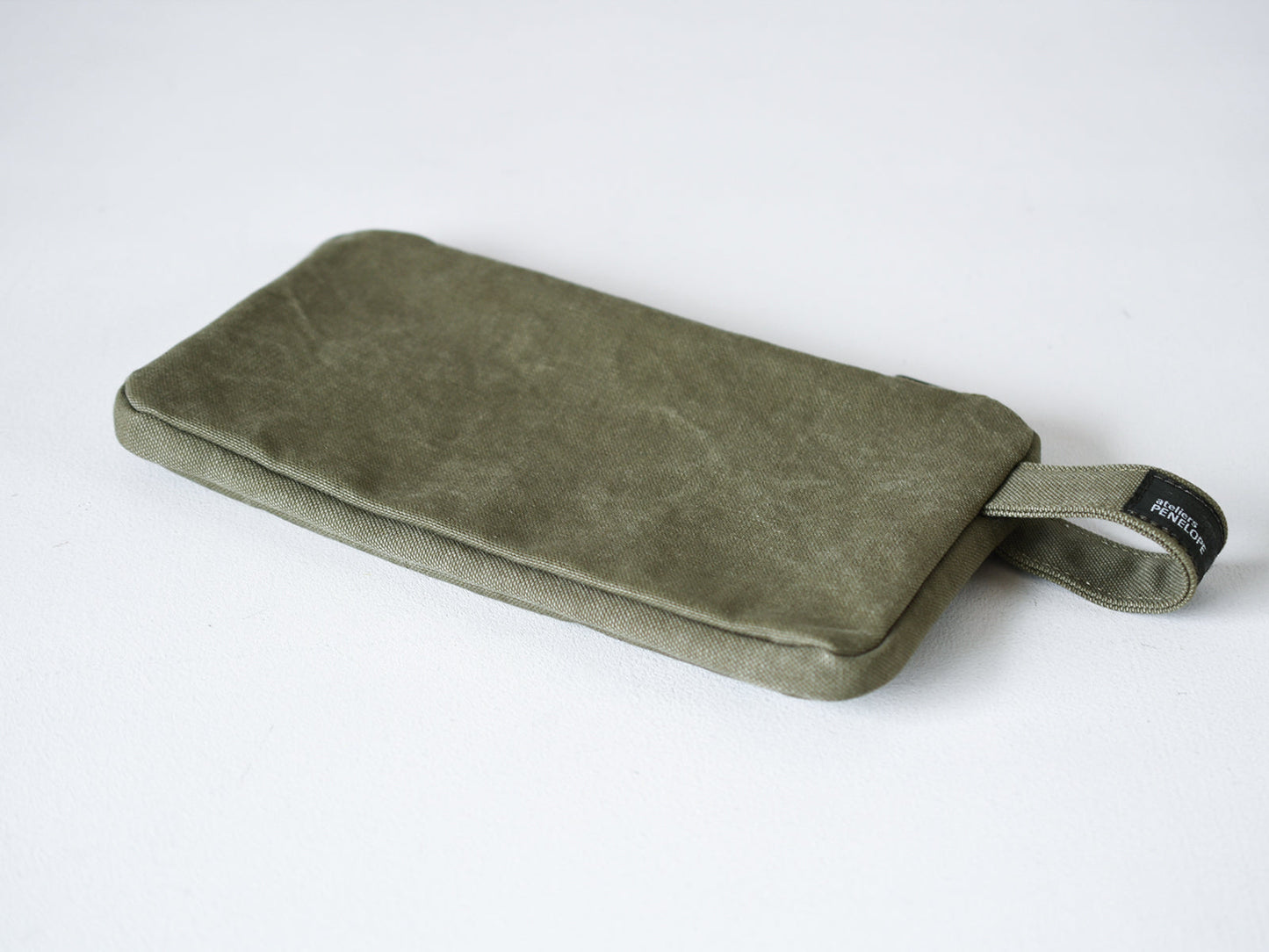 ateliers PENELOPE Bee Pouch
