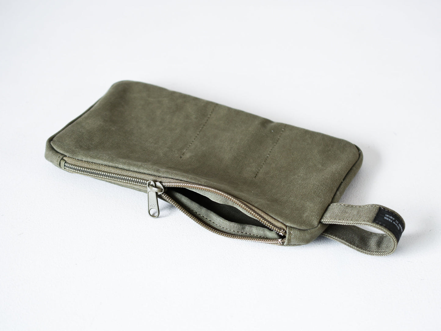 ateliers PENELOPE Bee Pouch