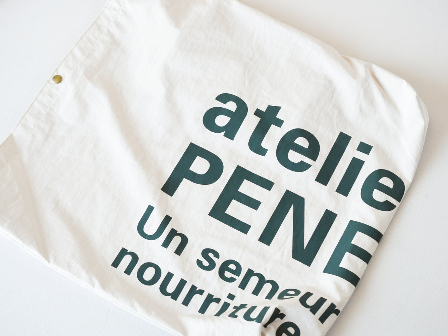 ateliers PENELOPE Portable Light