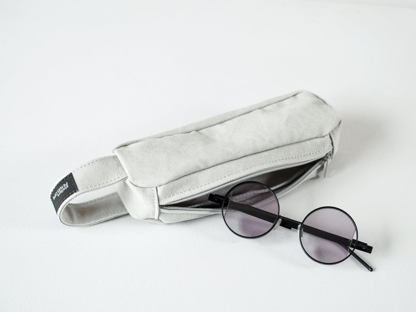 ateliers PENELOPE Bee Pen Case