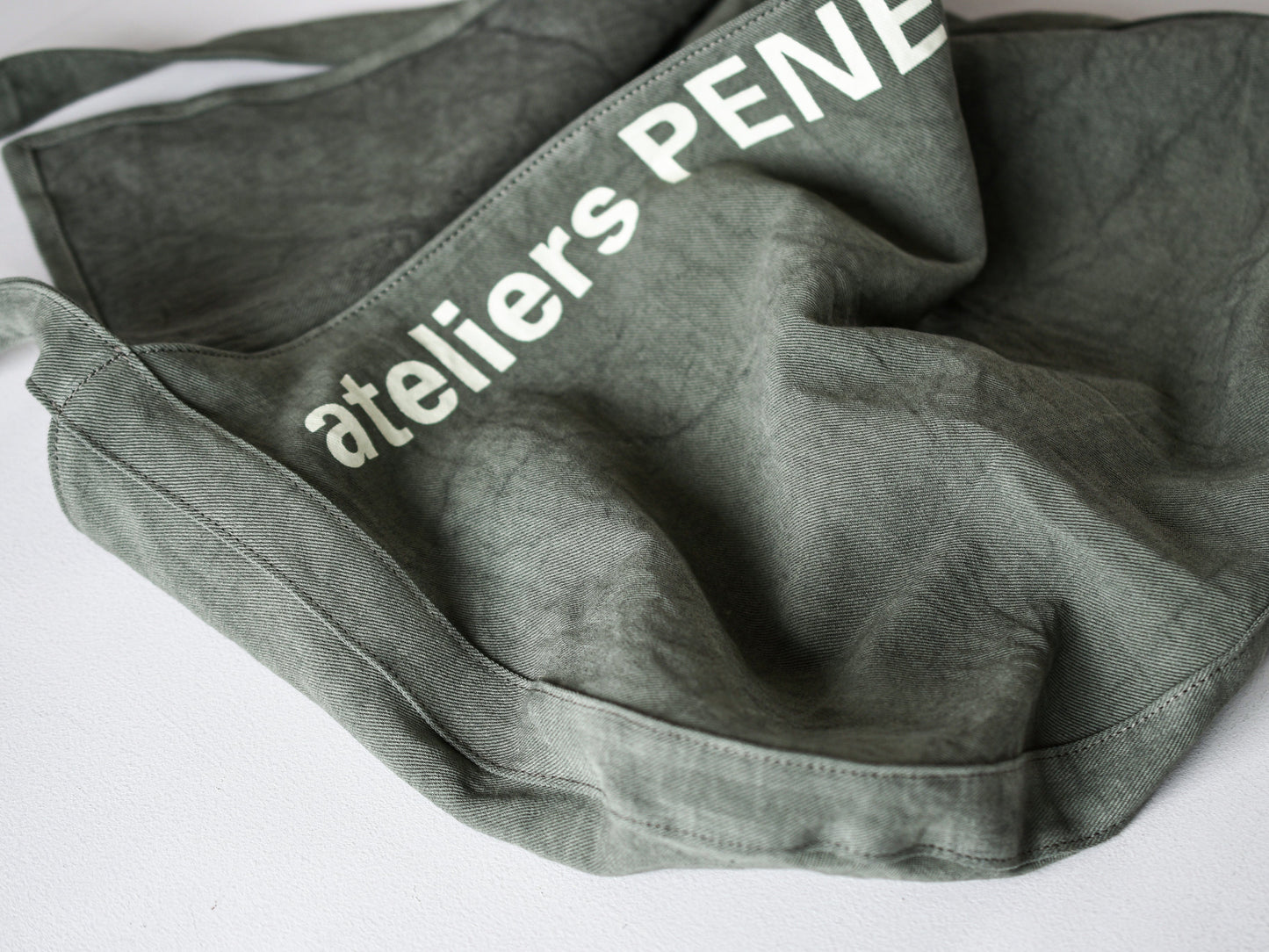 ateliers PENELOPE CL Kern Shoulder Bag