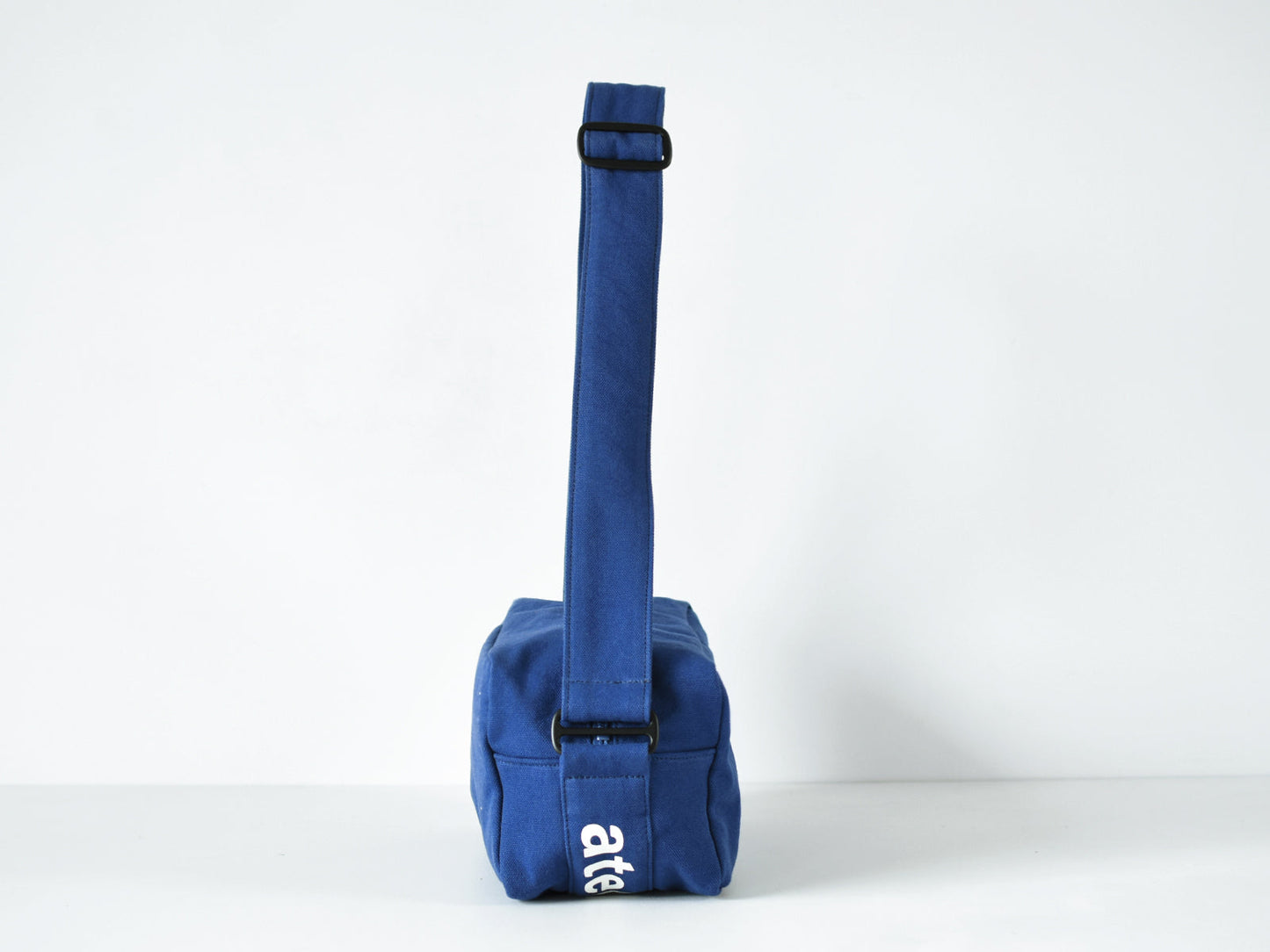 ateliers PENELOPE #8 Pan Shoulder Bag
