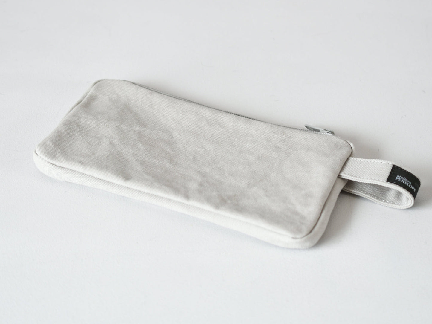 ateliers PENELOPE Bee Pouch