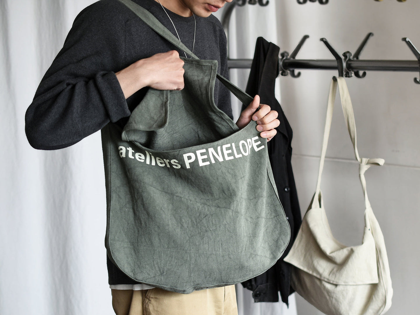 ateliers PENELOPE CL Kern Shoulder Bag