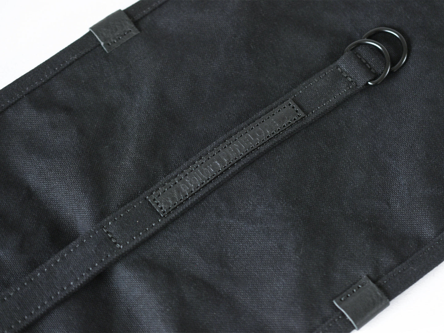 ateliers PENELOPE Roberto Pouch