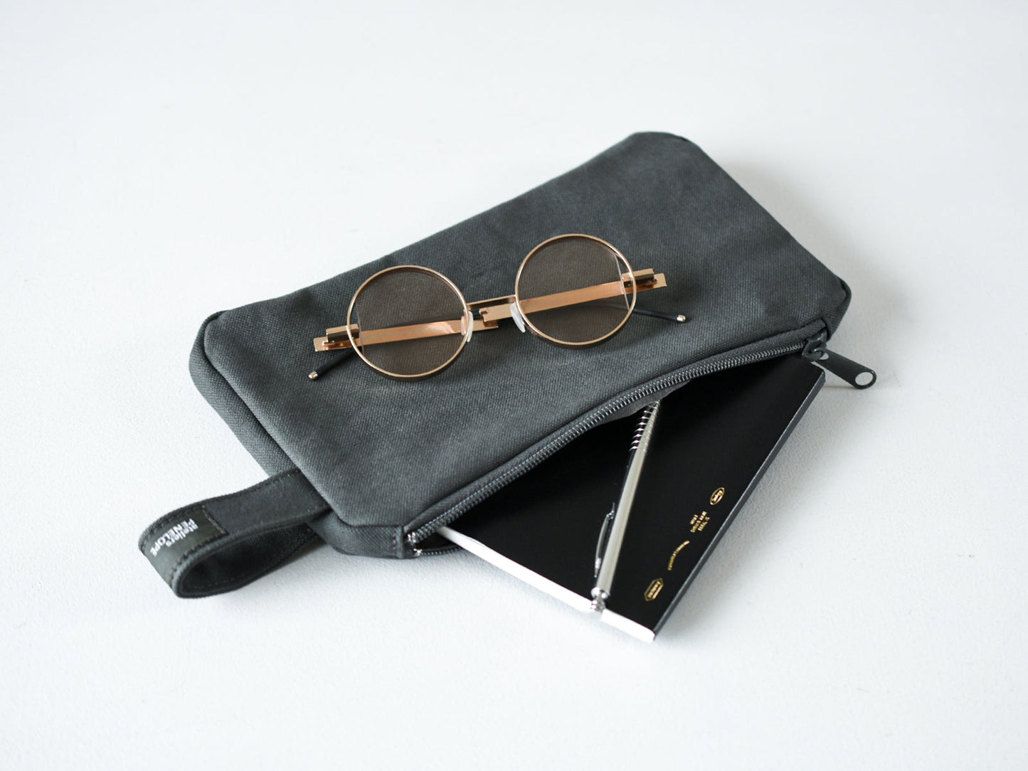 ateliers PENELOPE Bee Pouch