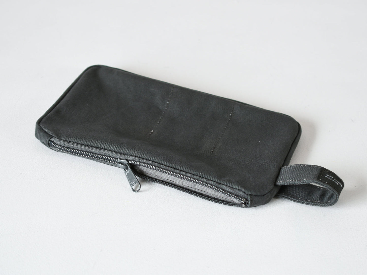 ateliers PENELOPE Bee Pouch