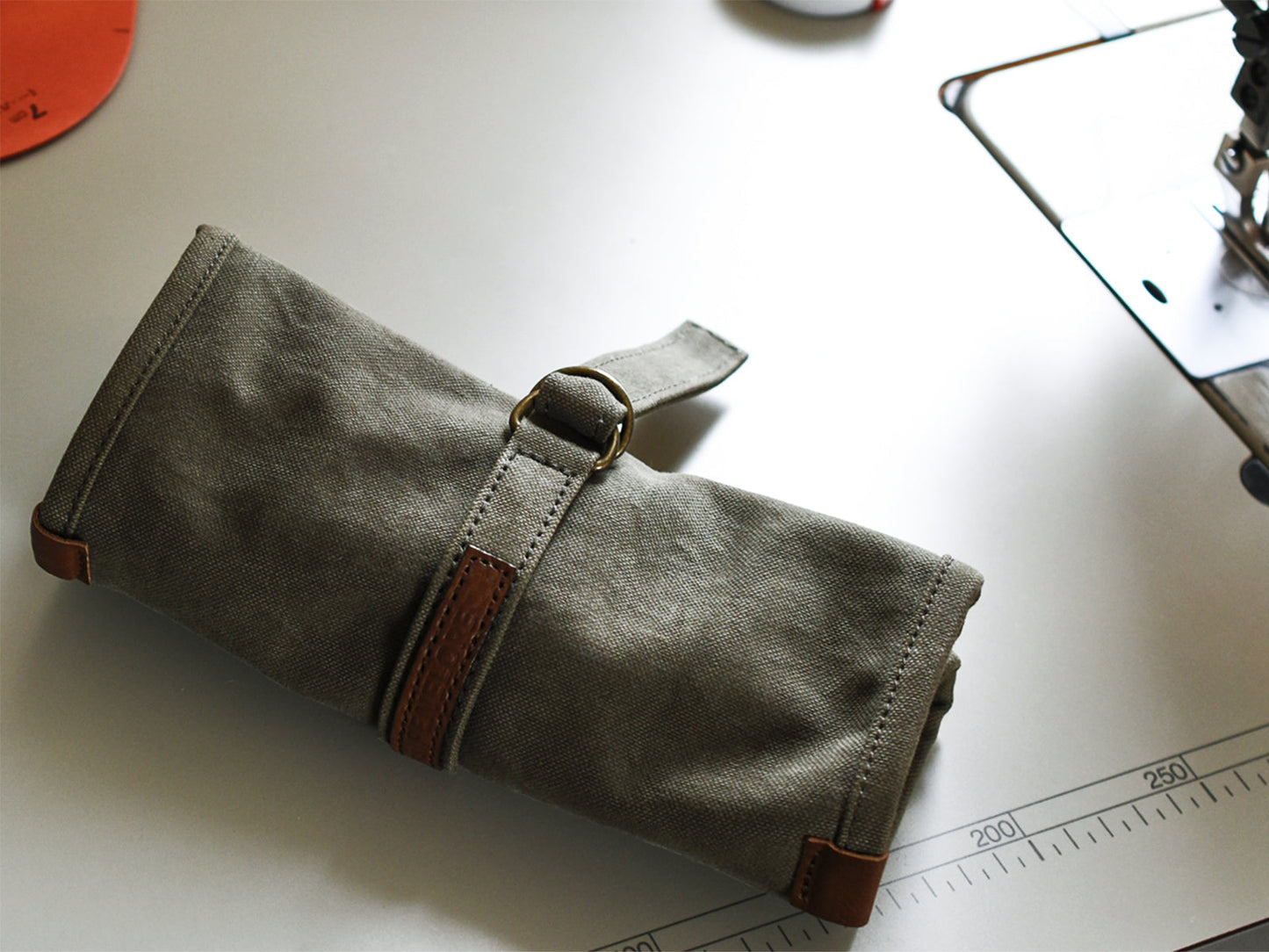 ateliers PENELOPE Roberto Pouch