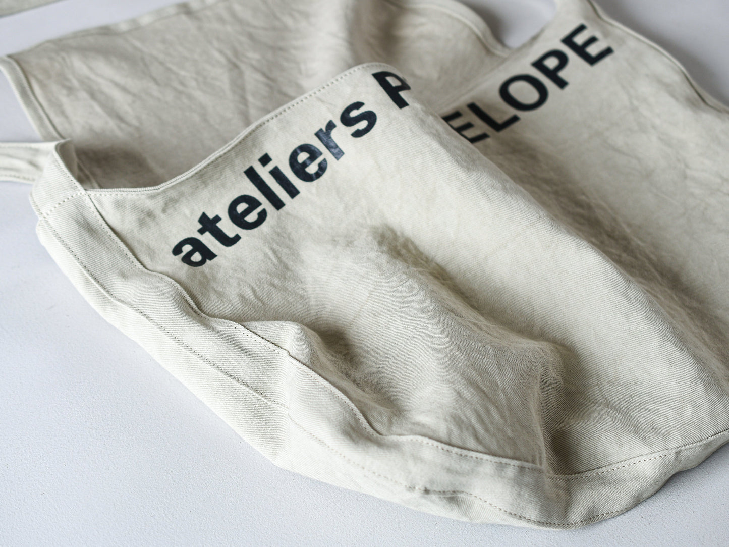 ateliers PENELOPE CL Kern Shoulder Bag