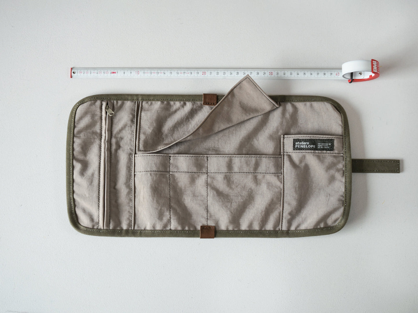 ateliers PENELOPE Roberto Pouch