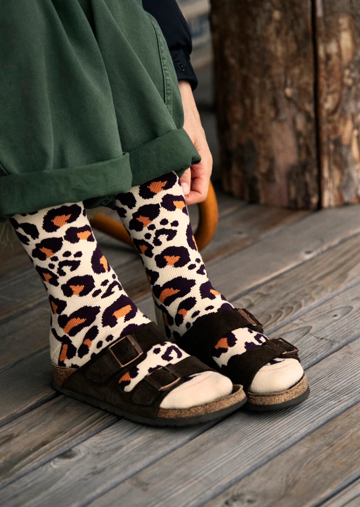 RoToTo PILE LEOPARD CREW SOCKS