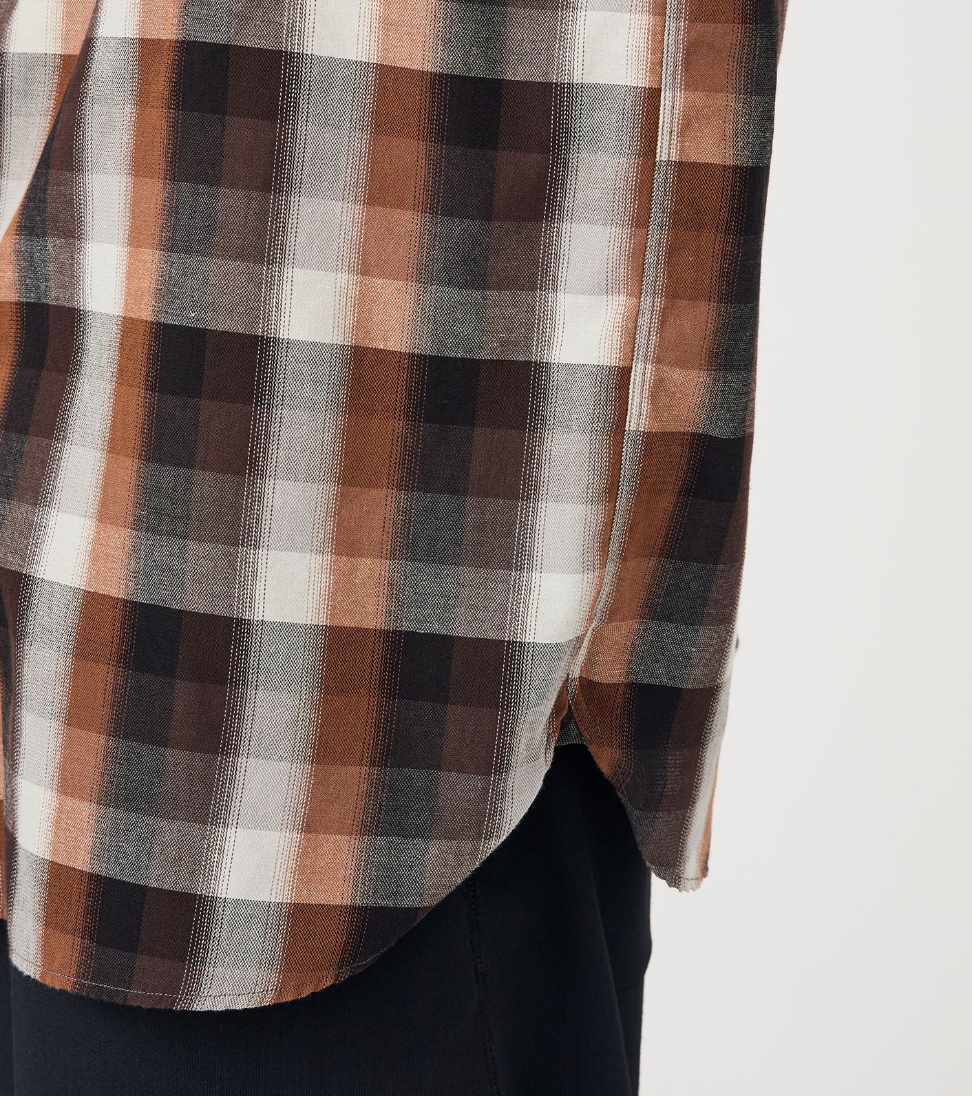 nanamica Regular Collar Wind Shirt