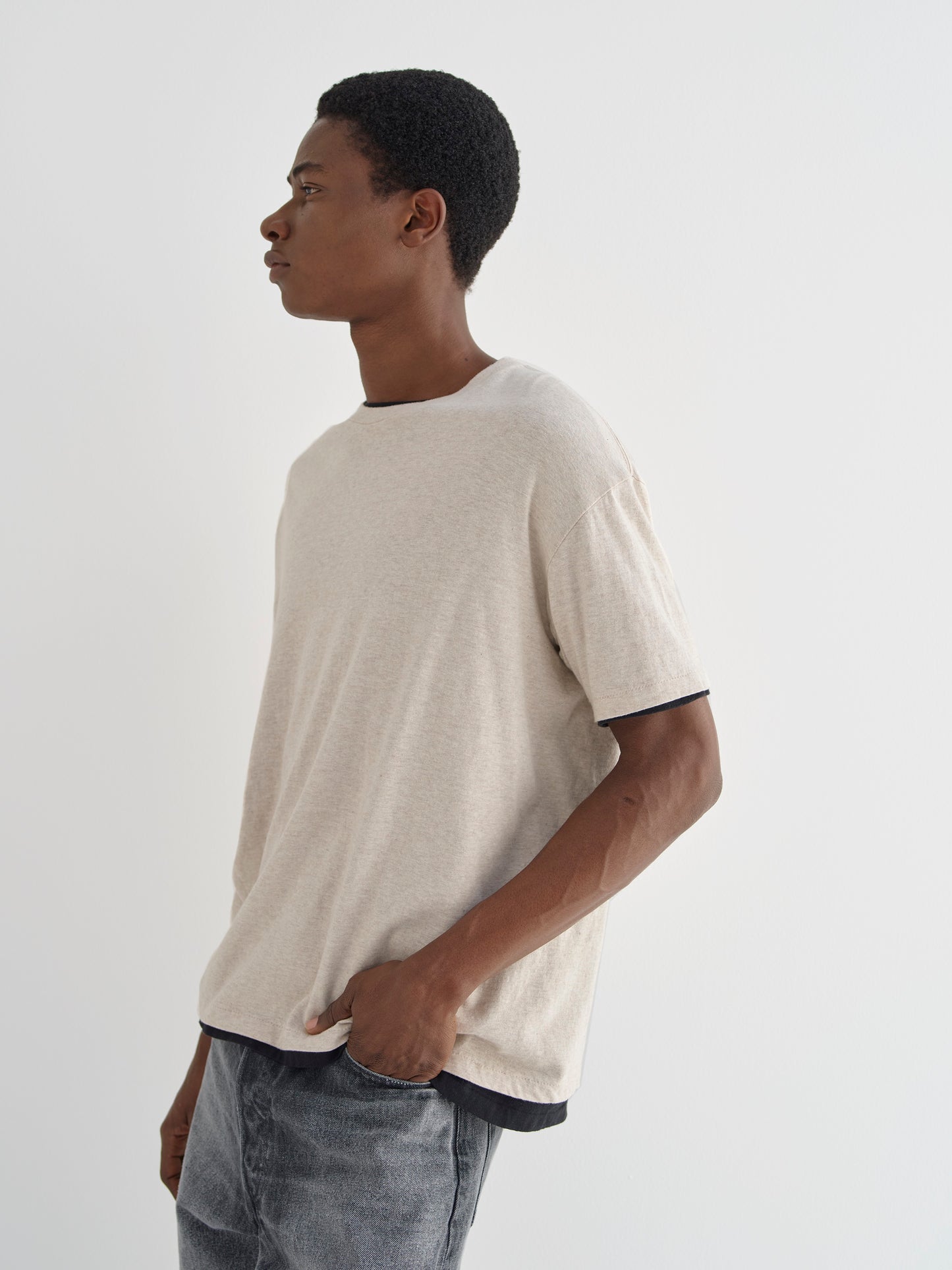 AURALEE SEAMLESS CREW NECK TEE