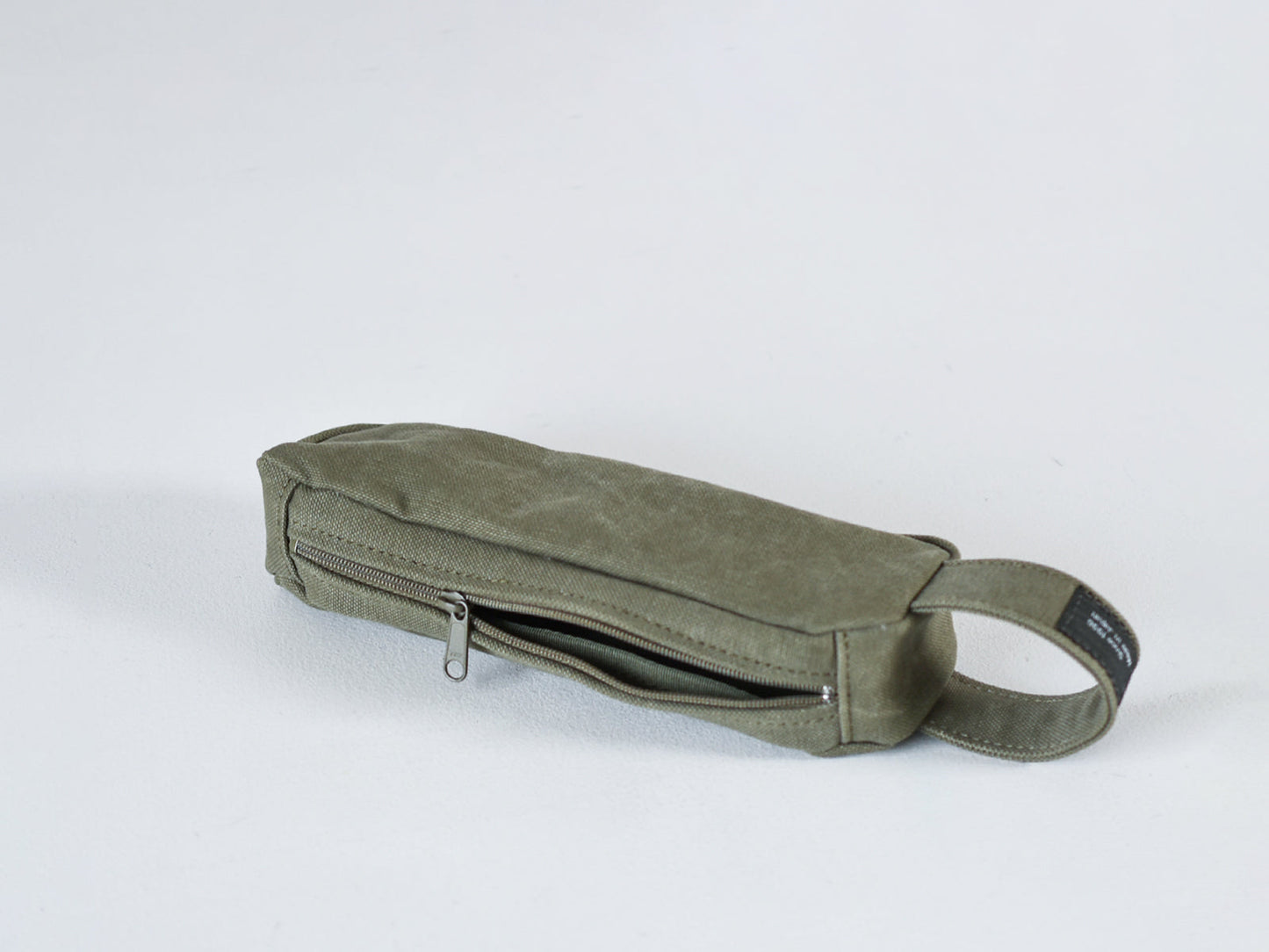 ateliers PENELOPE Bee Pen Case
