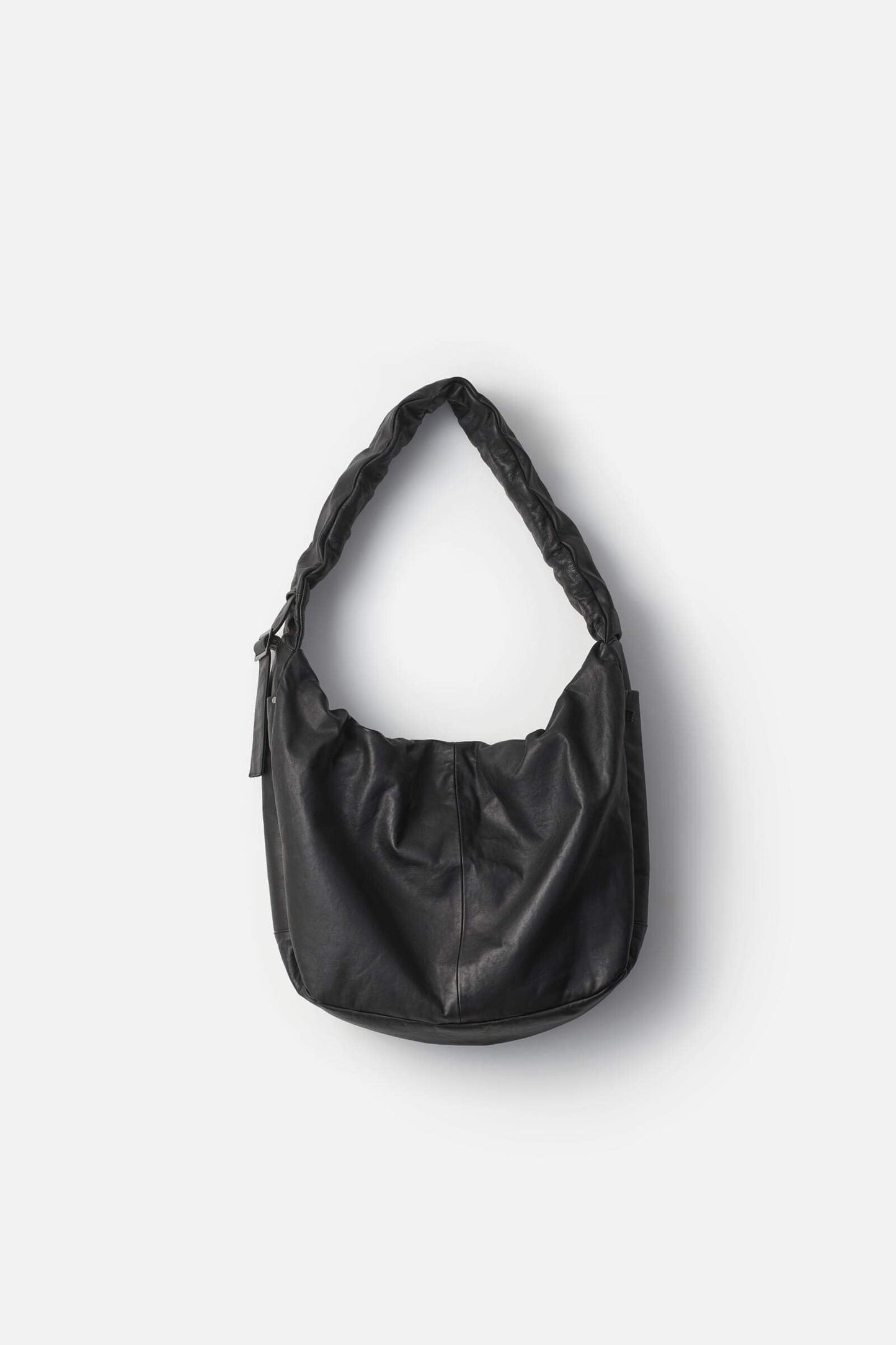 ssstein SHIRRING HANDLE LEATHER SHOULDER BAG