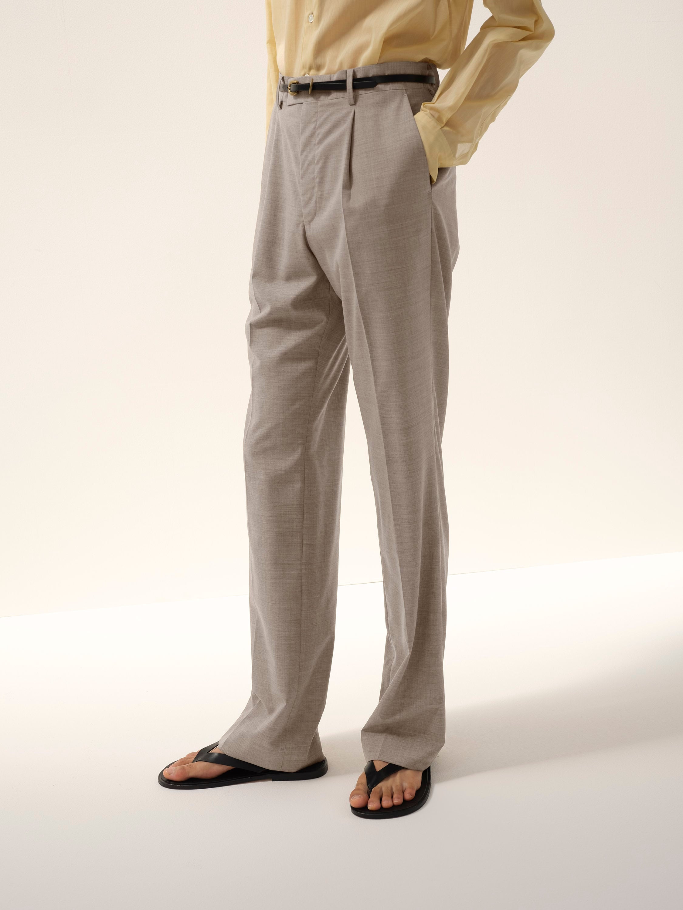 AURALEE SUPER FINE TROPICAL WOOL SLACKS – unexpected store