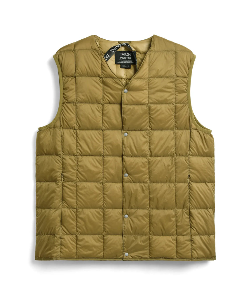 TAION V NECK BUTTON DOWN VEST