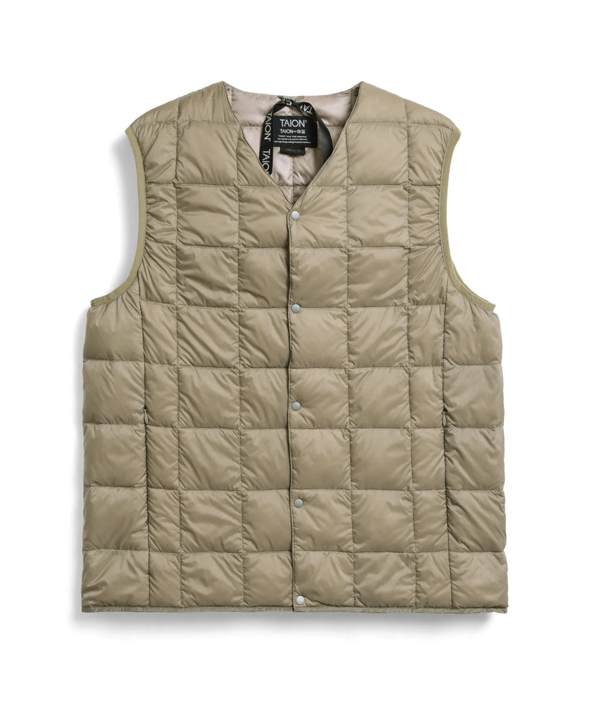 TAION V NECK BUTTON DOWN VEST