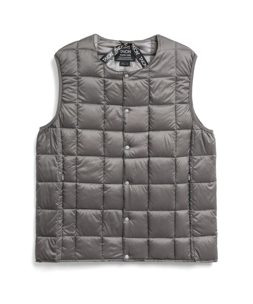 TAION Crew Neck Button Inner Down Vest