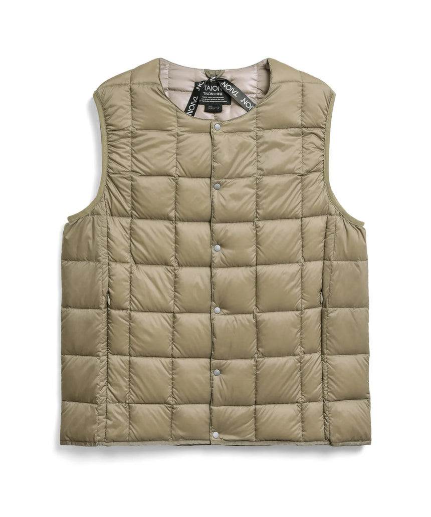 TAION Crew Neck Button Inner Down Vest