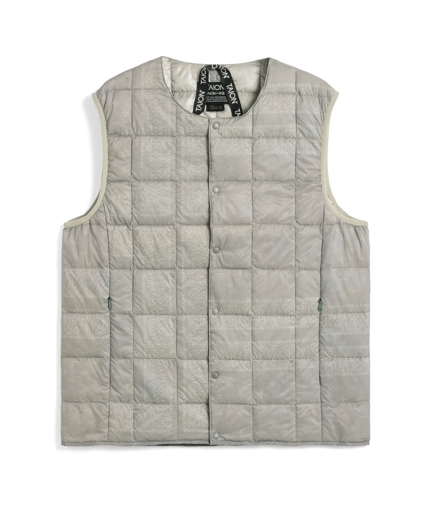 TAION Crew Neck Button Inner Down Vest