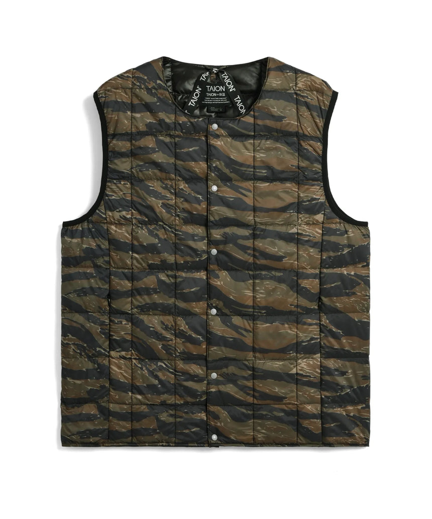 TAION Crew Neck Button Inner Down Vest