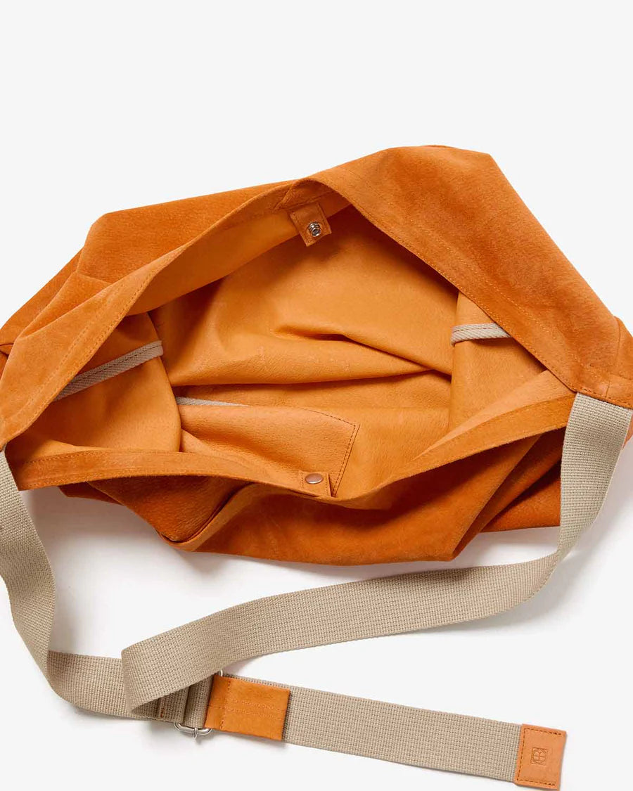 hobo AZUMA SHOULDER BAG M PIG SUEDE