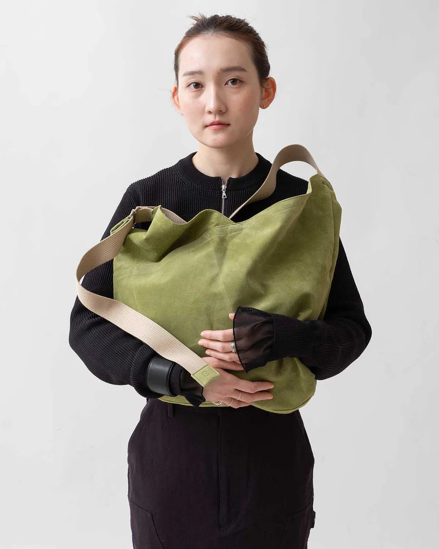 hobo AZUMA SHOULDER BAG M PIG SUEDE