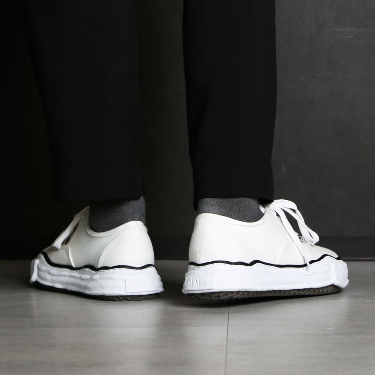 Maison MIHARA YASUHIRO BAKER Original Sole Canvas Lowtop Sneaker White