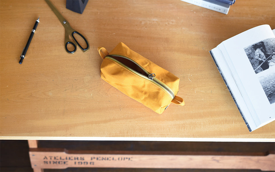 ateliers PENELOPE Air Pouch