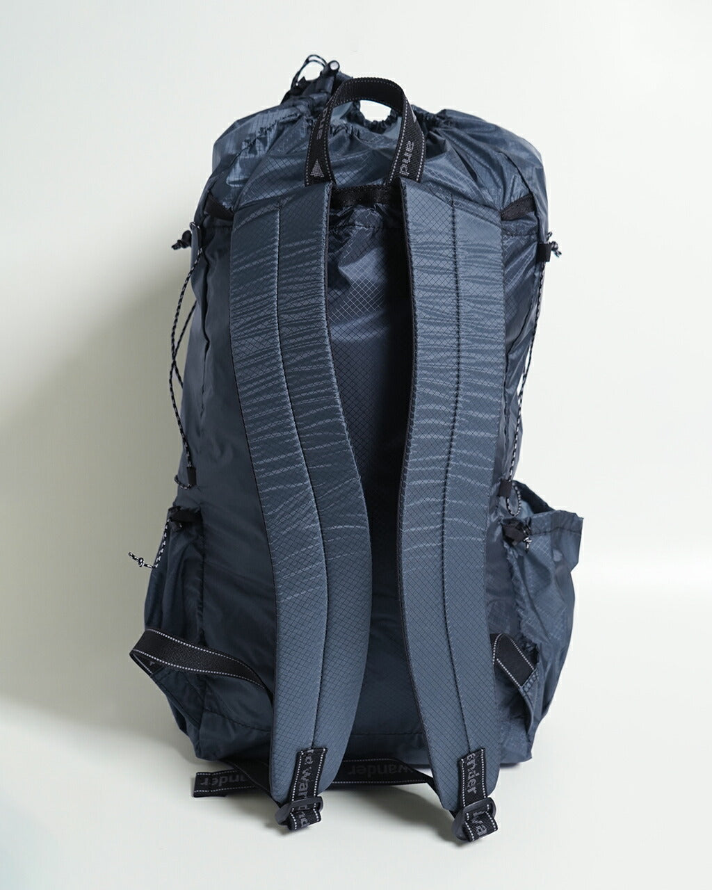 and wander sil daypack