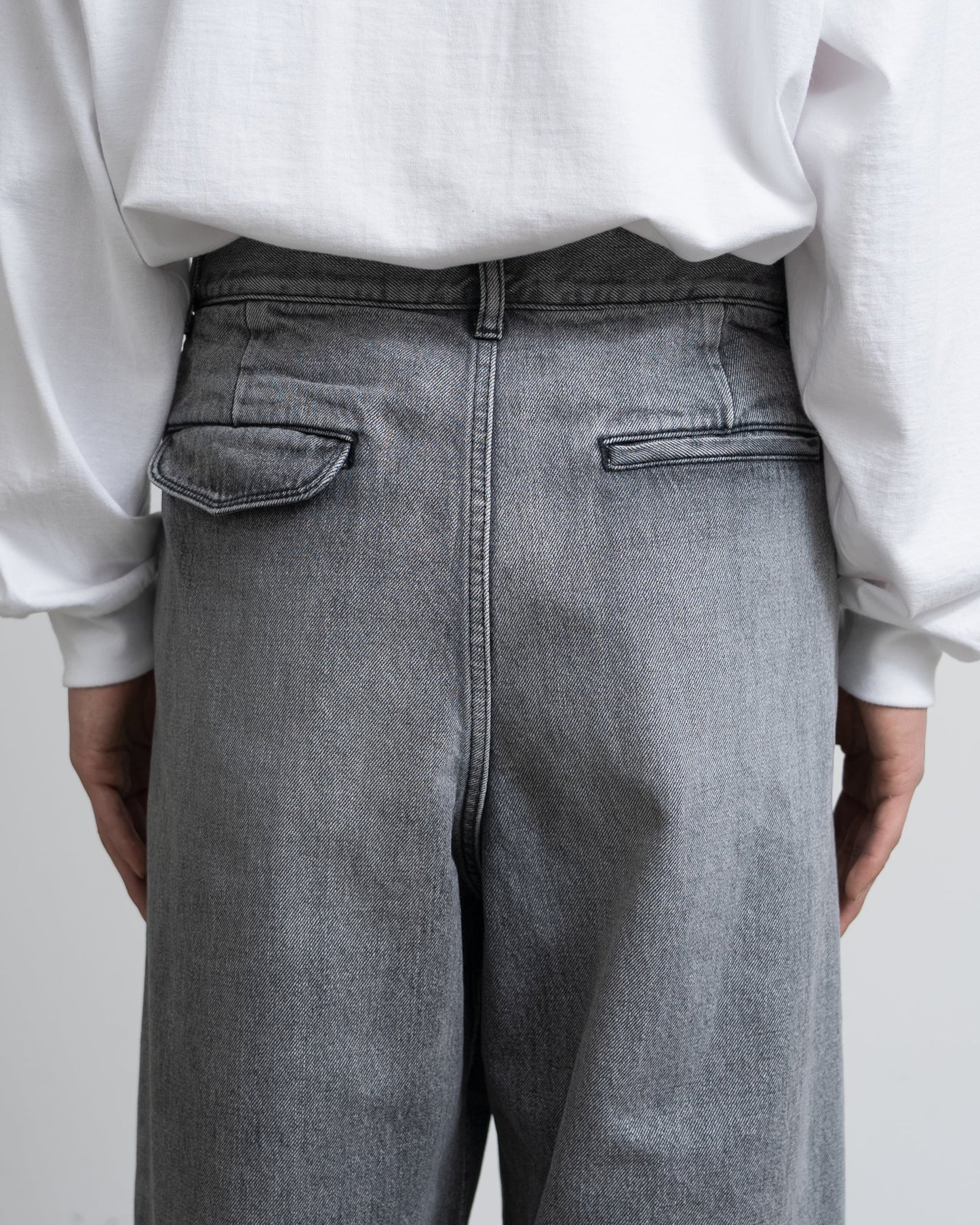 Graphpaper Selvage Denim Two Tuck Pants - LIGHT FADE