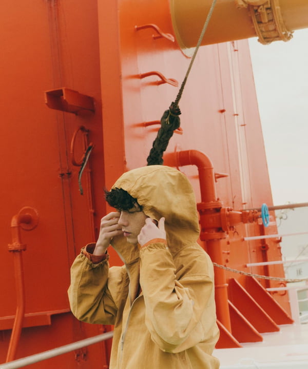 <Pilgrim Surf+Supply Exclusive> THE NORTH FACE PURPLE LABEL Uneven Dyed Mountain Wind Parka