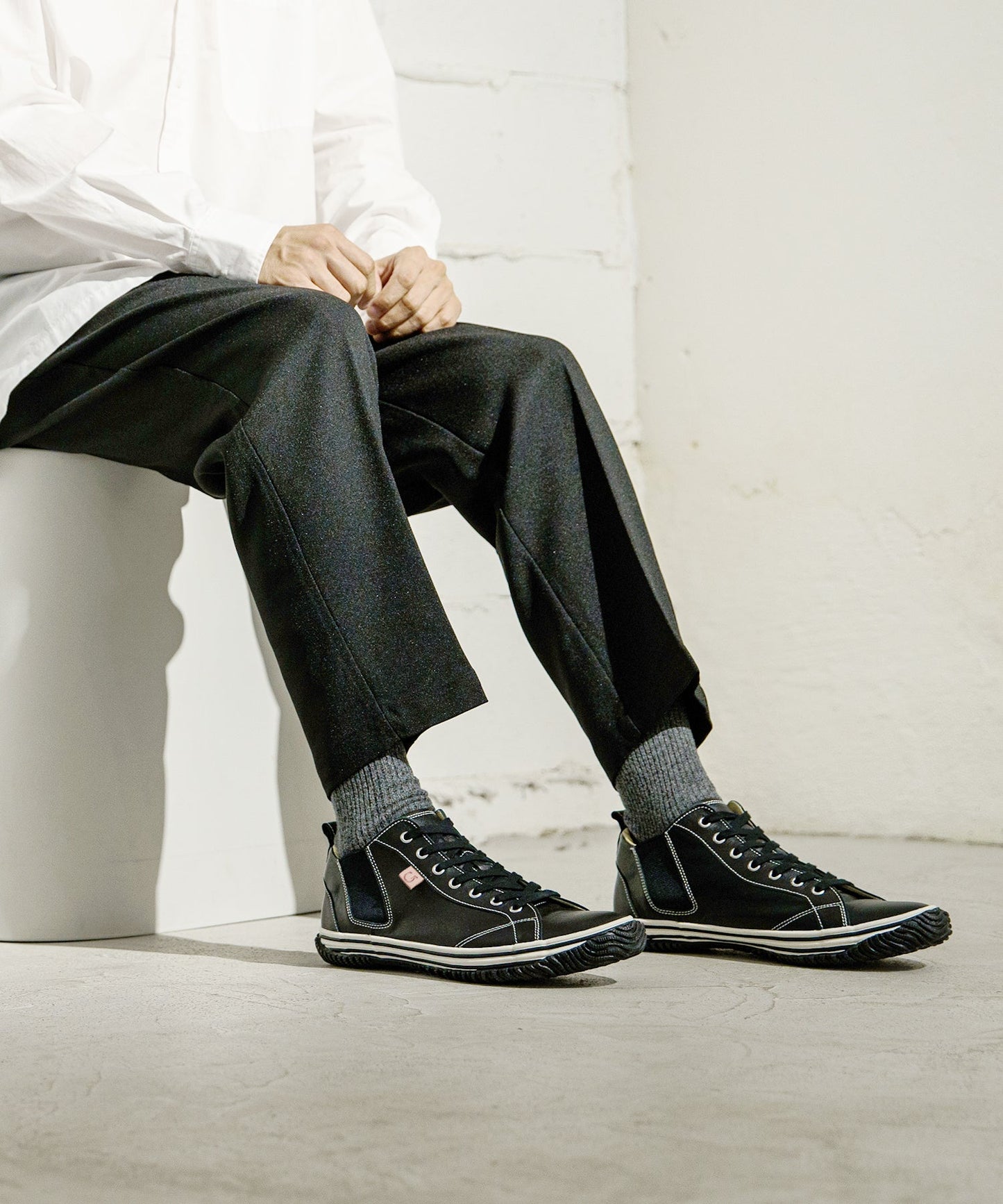 SPINGLE MOVE SP-442 Black