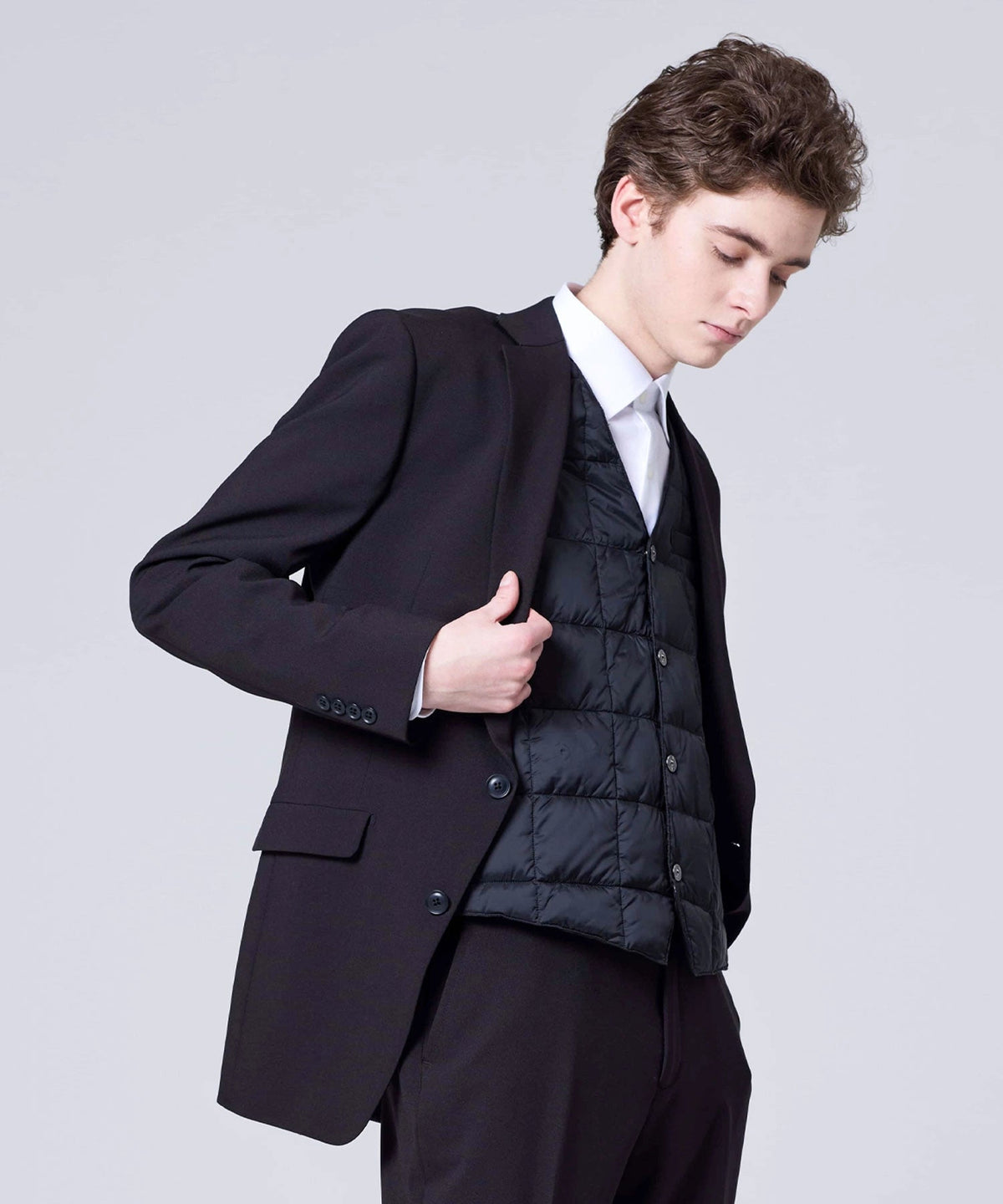 TAION Basic V-Neck Button Down Vest