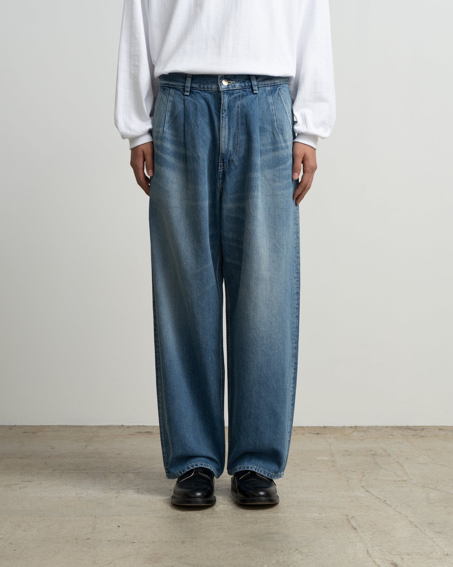Graphpaper Selvage Denim Two Tuck Pants - LIGHT FADE