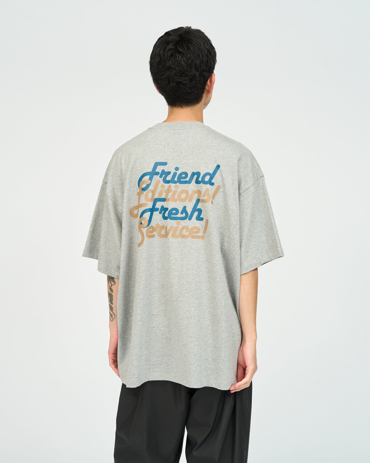 FRIEND EDITIONS × FreshService CORPORATE S/S TEE ”COMMUNITY”