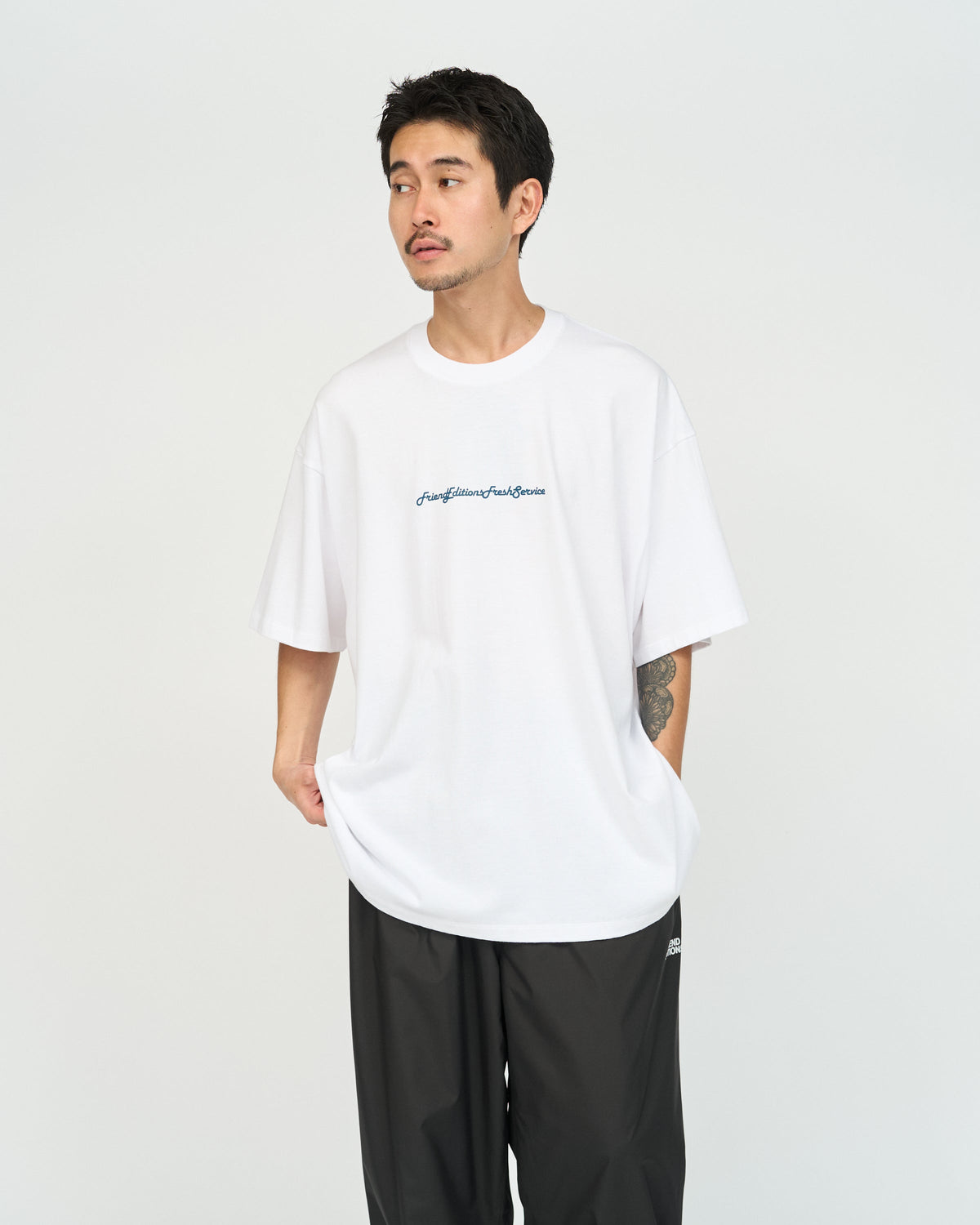 FRIEND EDITIONS × FreshService CORPORATE S/S TEE ”COMMUNITY”