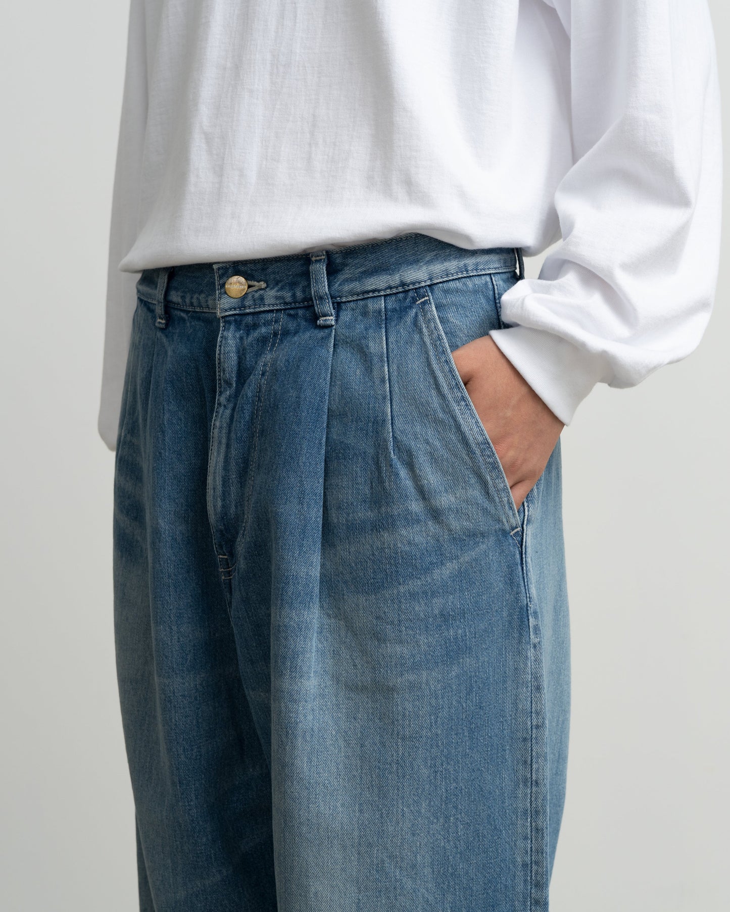Graphpaper Selvage Denim Two Tuck Pants - LIGHT FADE