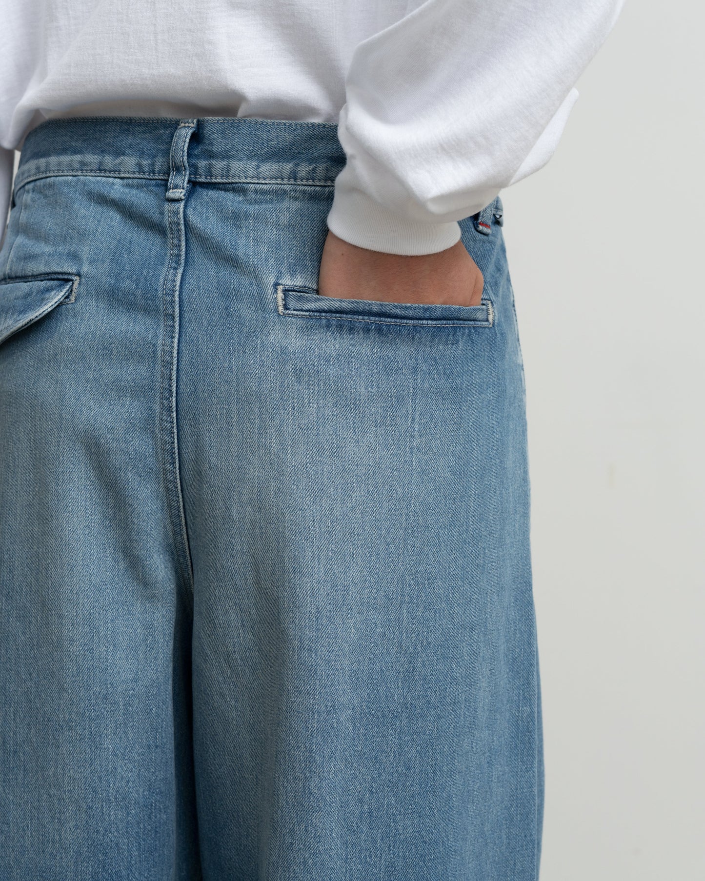 Graphpaper Selvage Denim Two Tuck Pants - LIGHT FADE