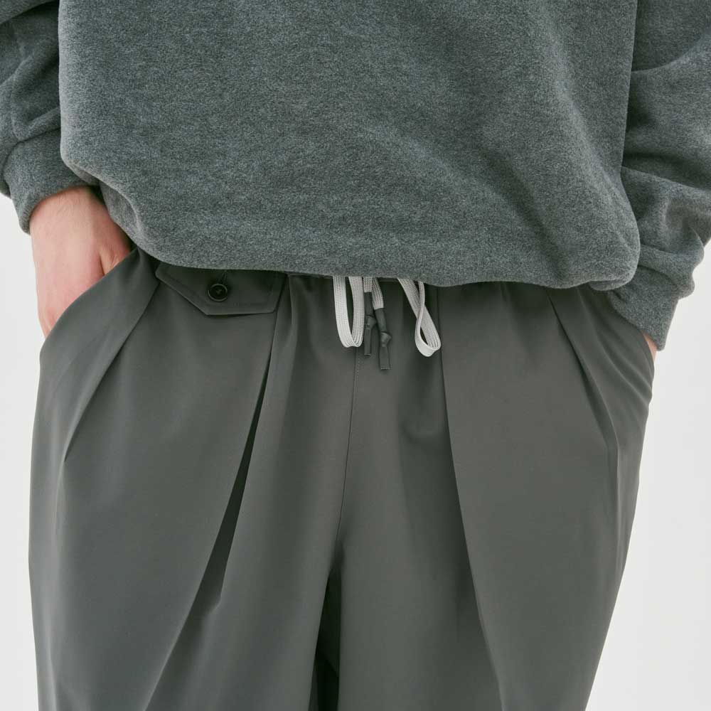 S.F.C (STRIPES FOR CREATIVE) INVERTED PLEATS PANTS