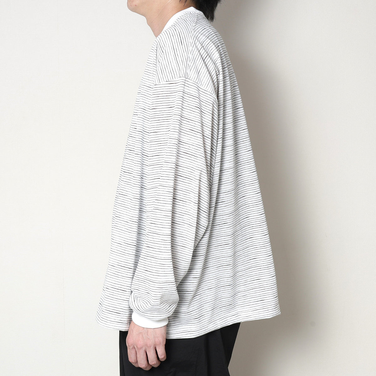 S.F.C (STRIPES FOR CREATIVE) SUPER BIG LS TEE (SIDE STRIPE TECH)
