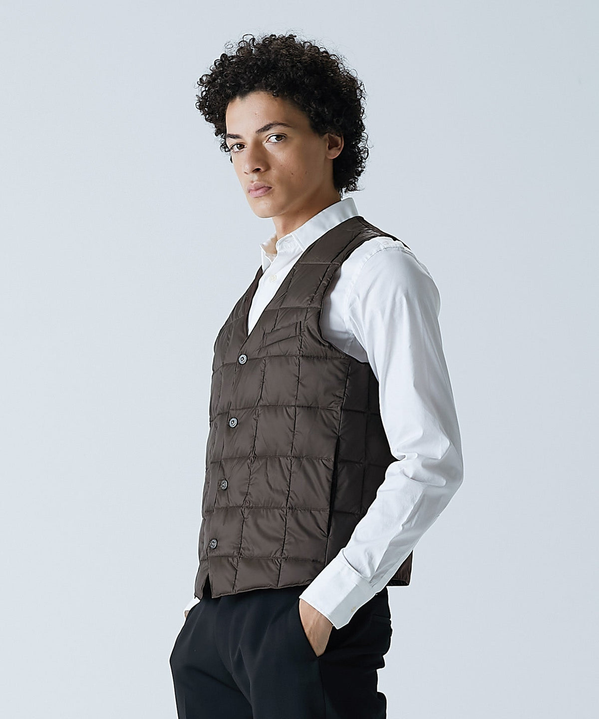 TAION Basic V-Neck Button Down Vest