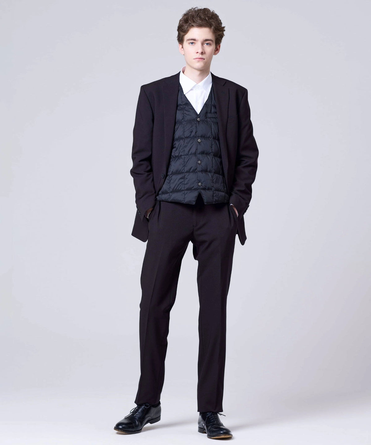 TAION Basic V-Neck Button Down Vest