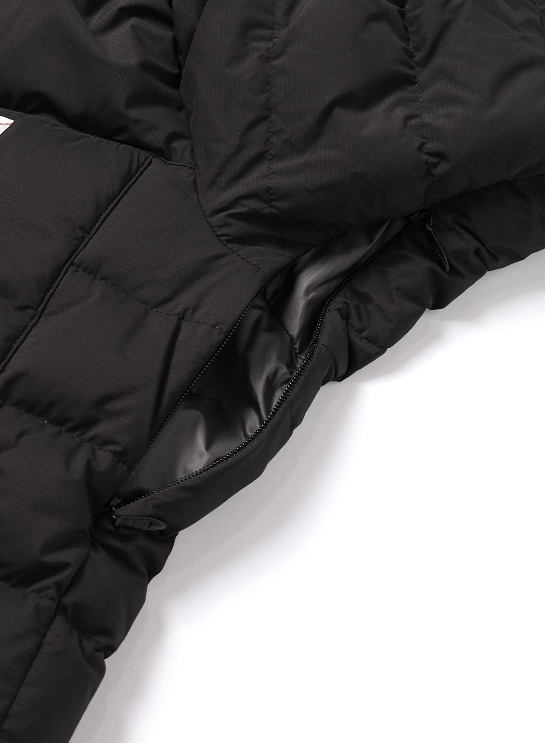 NANGA WHITE LABEL DOWN PARKA
