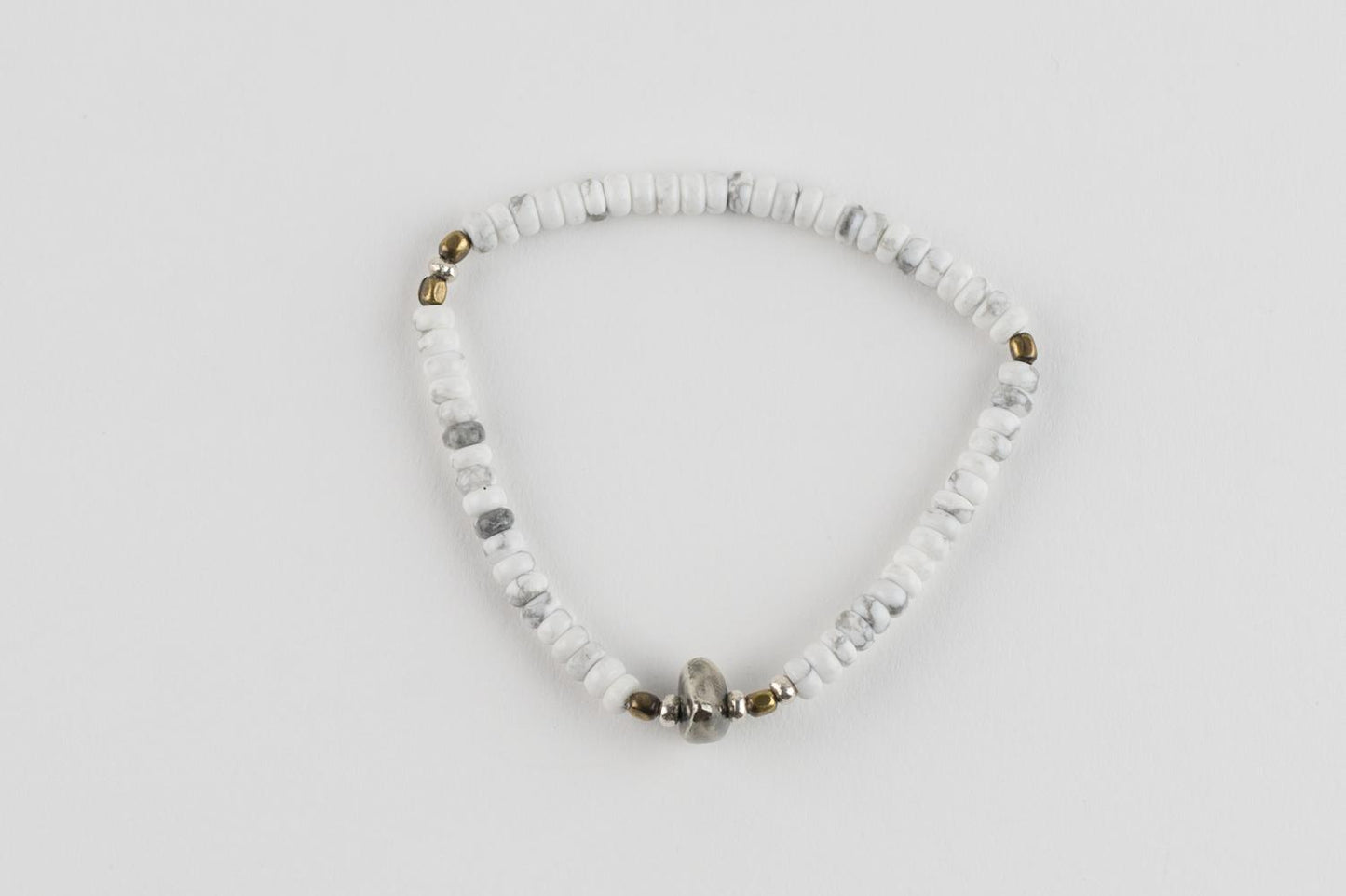 SunKu 39 Howlite Beads Bracelet SK-069