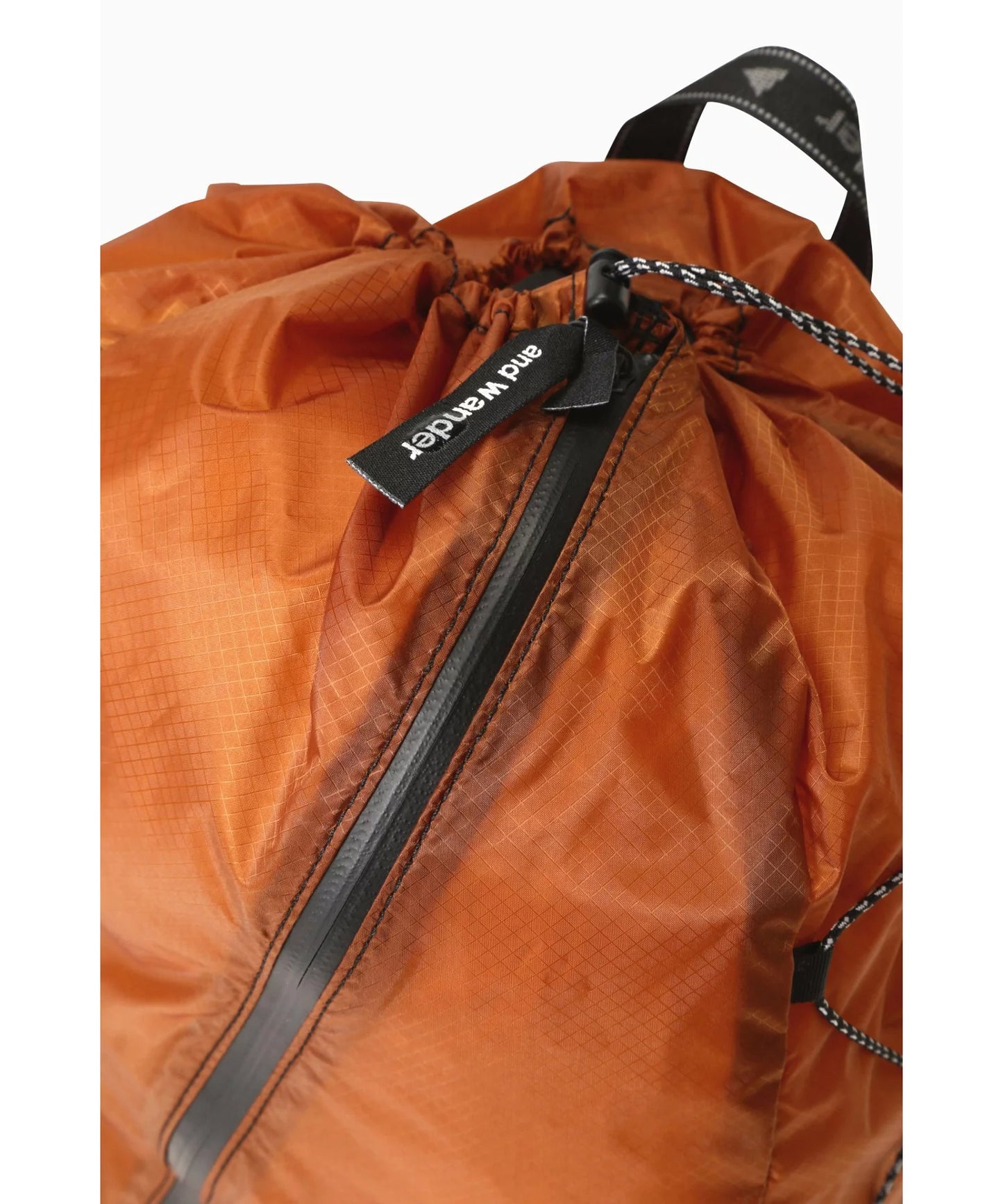 and wander sil daypack